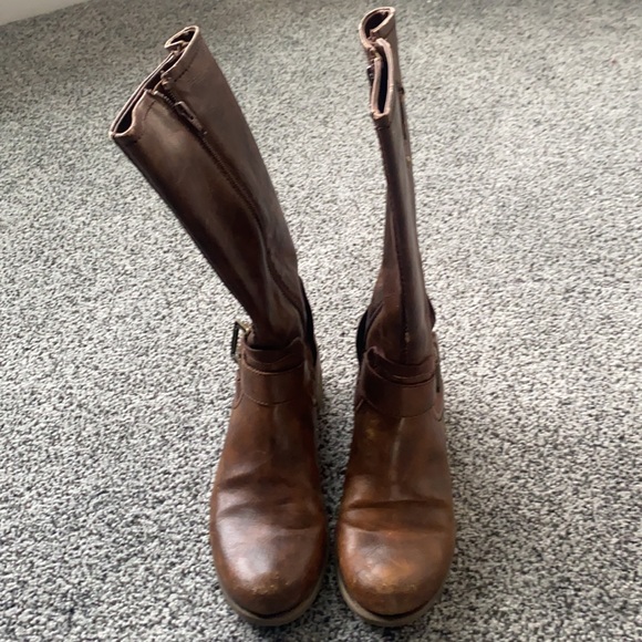 Naturalized boots - Picture 3 of 9